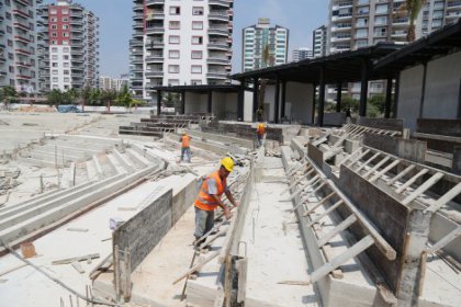 Mezitli amfi tiyatrosuna kavuşuyor