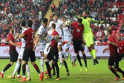 Milli Takım 3-2 Arnavutluk'a yenildi