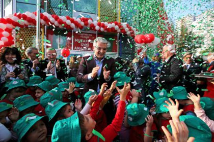 Muzaffer İzgü’nün adı anaokulunda yaşıyor
