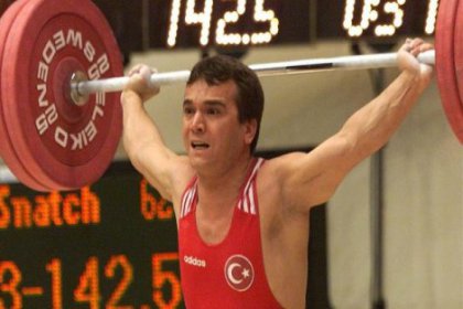 Naim Süleymanoğlu yoğun bakımda