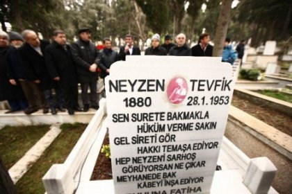 Neyzen Tevfik mezarı başında anıldı
