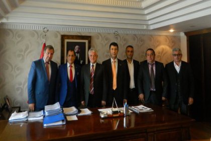 Pir Sultan Abdal Derneği'nden Marmaris Belediye Başkanı'na ziyaret