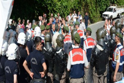 Rize halkından taş ocaklarının açılmasına tepki