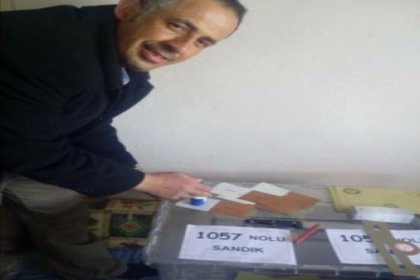 Sandığı alıp eve götürdü!