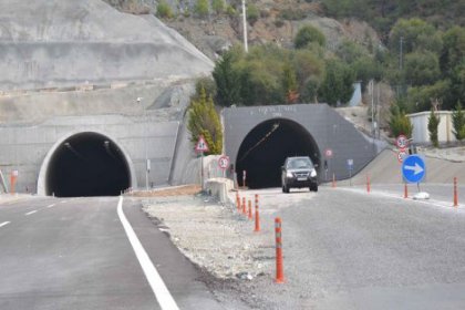 Şirket, ücret vermeyen ambulansın geçmesine izin vermedi