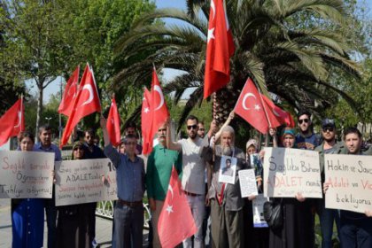 Tutuklu askeri öğrenci ailelerinden İBB önünde eylem: Sağlık bahane, adalet nerede?