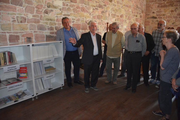 Türkiye'nin ilk ve en büyük ihtisas kütüphanesi Dikili’de açıldı