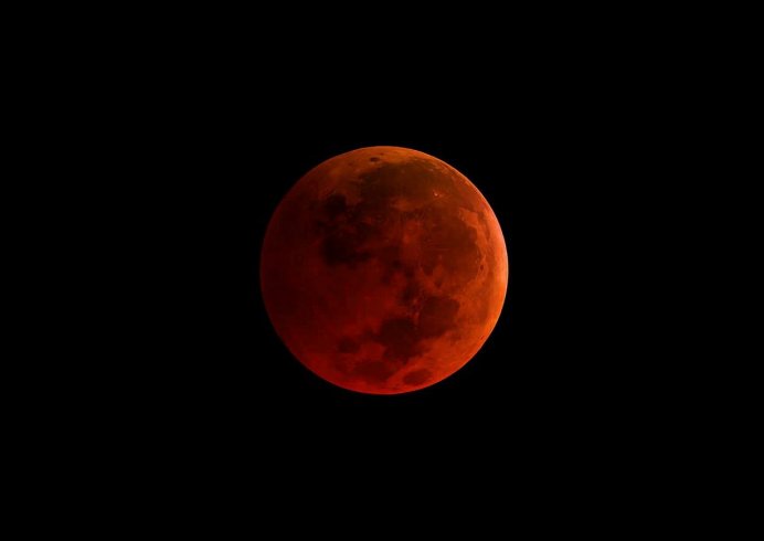 21. yüzyılın en uzun 'Kanlı Ay' tutulması 27 Temmuz'da yaşanacak