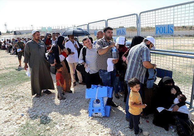 35 bin 840 Suriyeli bayram tatili için ülkesine döndü