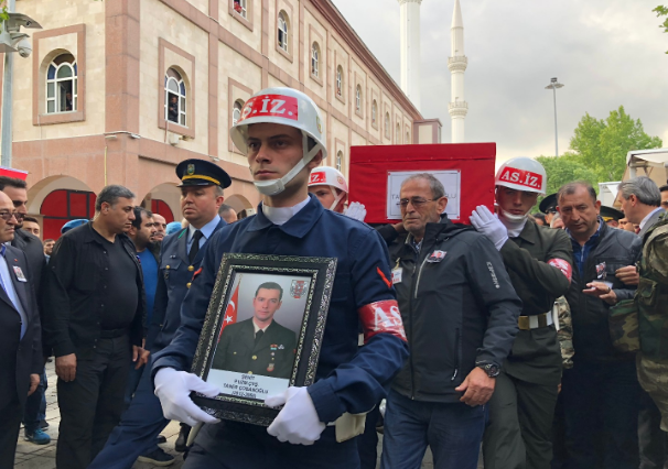 Afrin'de şehit olan Uzman Çavuş Taner Çobanoğlu son yolculuğuna uğurlandı