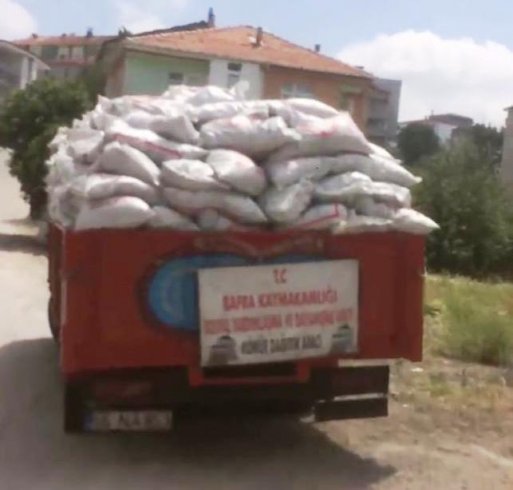 AKP, haziran sıcağında kömür dağıttı