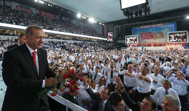 AKP'de 'uyum tüzüğü' hazırlığı
