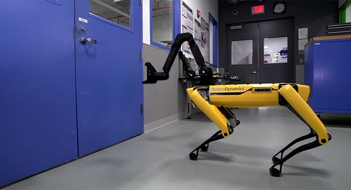 Boston Dynamics’in köpek robotu şimdi de kapıları açıyor