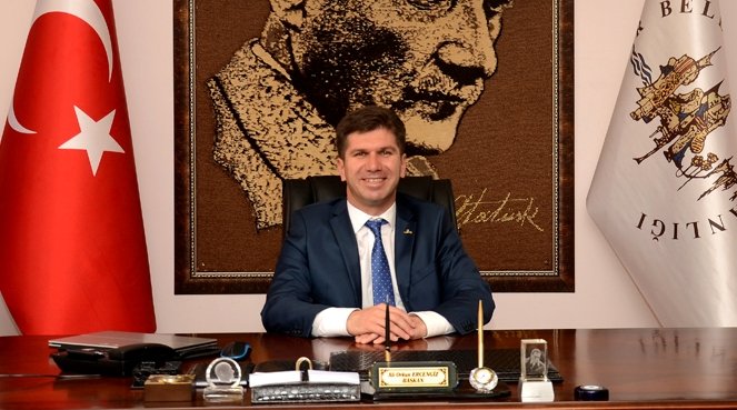 Burdur Belediye Başkanı Ali Orkun Ercengiz, aday adaylığını açıkladı