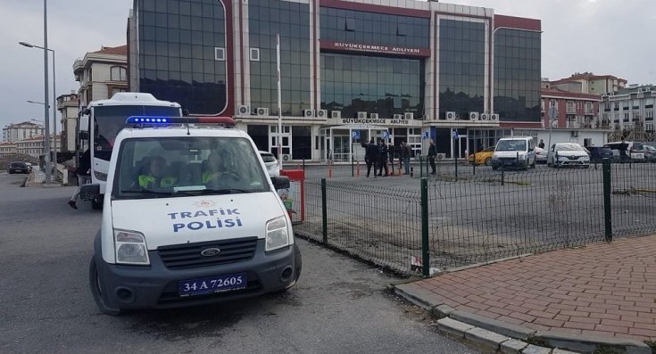 Büyükçekmece Adliyesindeki bomba ihbarı asılsız çıktı