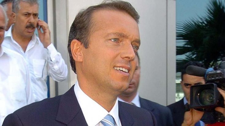 Cem Uzan: Türkiye’de Lale Devri bitmiştir. Bana birisi söylesin doların, euronun yükselişini durdurabiliyor musun? Cem Uzan: Türkiye’de Lale Devri bitmiştir. Bana birisi söylesin doların, euronun yükselişini durdurabiliyor musun?