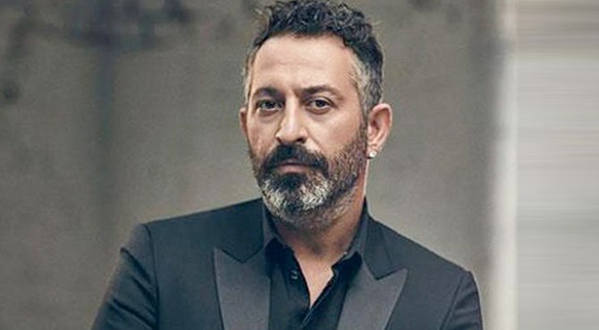 Cem Yılmaz isyan etti: Ne yapacağım bilemiyorum! Cem Yılmaz isyan etti: Ne yapacağım bilemiyorum!