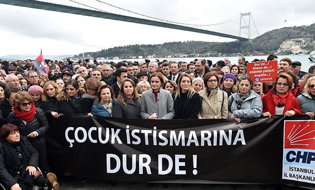 CHP'den 'Çocuk İstismarına Hayır' eylemi