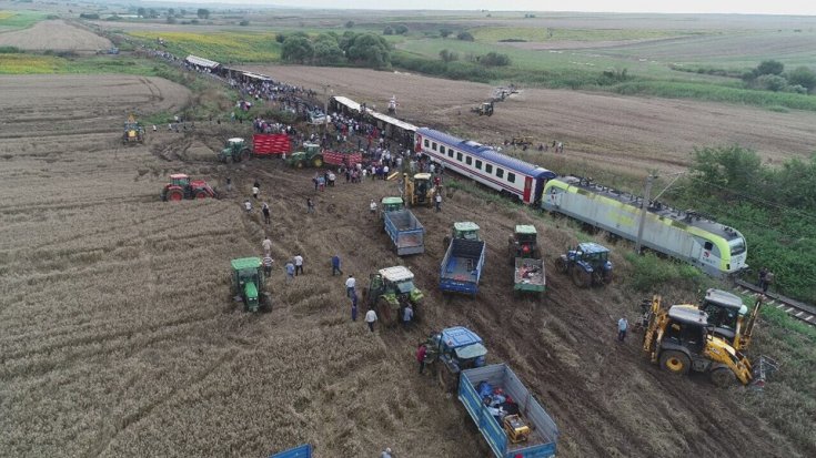 Çorlu'daki tren faciasında ölenlerin sayısı 25'e yükseldi