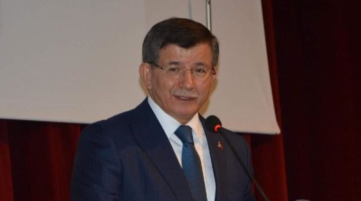 Davutoğlu yine trolleri hedef aldı: 'Para ile tutulmuş adamlar, iletişim teröristleri...