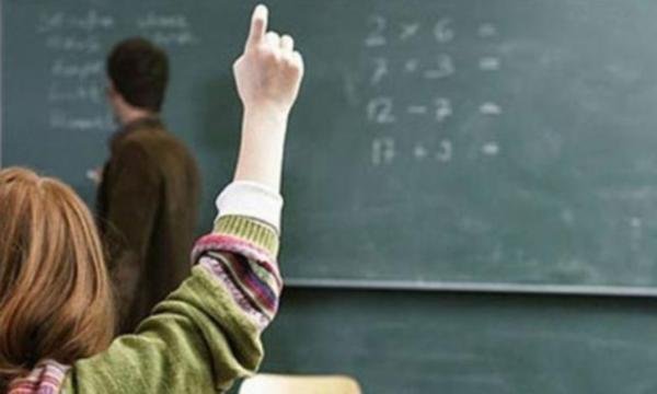 "Devlet okulunda 200 lira ödeyen veli, istediği öğretmeni seçebiliyor" iddiası
