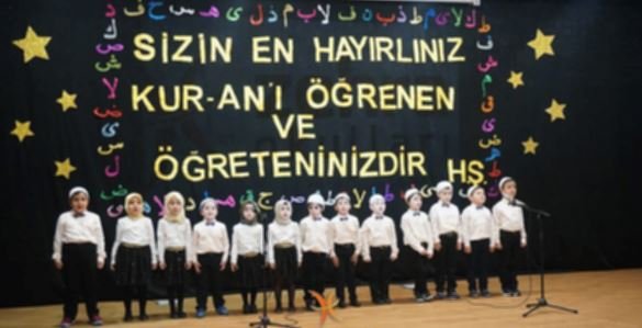 Eğitimde dincileşmenin bir örneği daha: Anaokul öğrencilerine türban giydirdiler