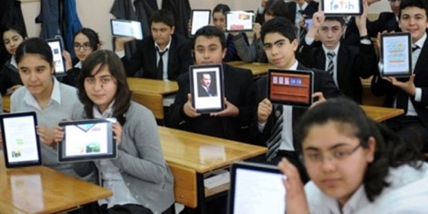 Erdoğan’ın 'yeni bir çağ açıyoruz' dediği Fatih projesi çöktü: Klavyeli bilgisayarlar geliyor