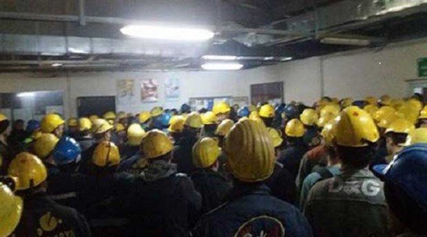 Eskişehir'de termik santral çalışanı binlerce işçi ücretlerini alamadıkları için grevde