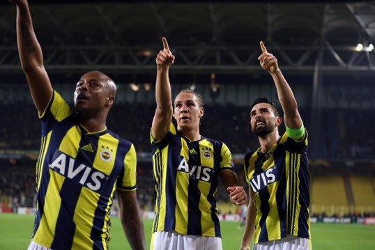 Fenerbahçe, Anderlecht'i 2-0 mağlup etti