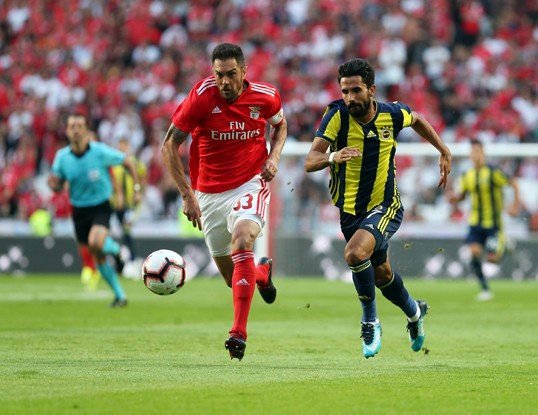 Fenerbahçe, Benfica’ya 1-0 mağlup oldu Fenerbahçe, Benfica’ya 1-0 mağlup oldu