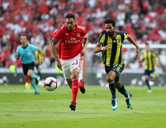 Fenerbahçe, Benfica’ya 1-0 mağlup oldu