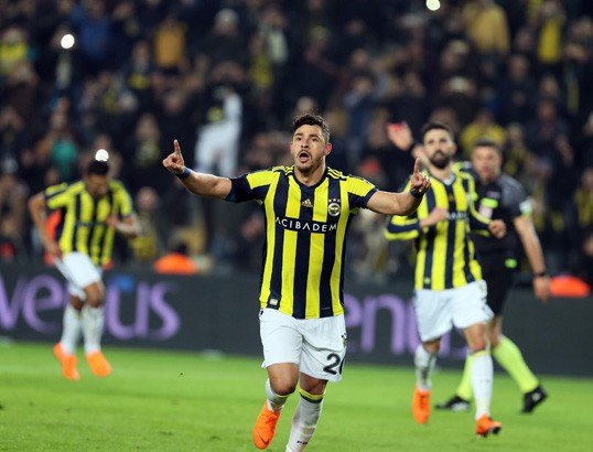 Fenerbahçe'den taraftarlarına derbi uyarısı