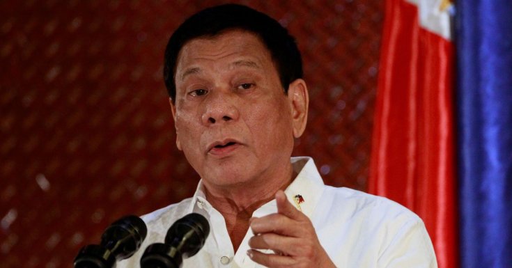 Filipinler Devlet Başkanı Duterte: Komünist kadınları öldürmeyin, vajinalarından vurun!