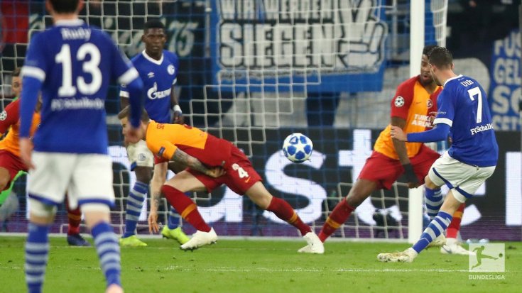 Galatasaray, Schalke'ye 2-0 yenildi