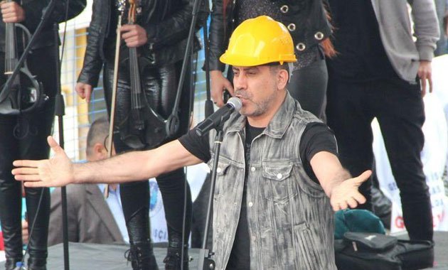 Haluk Levent, konser gelirini madende yaşamını yitiren işçilerin ailelerine bağışladı