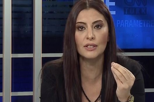 Hande Fırat: Milli değerlere yaslanan üniversiteler marka mı olmuş?