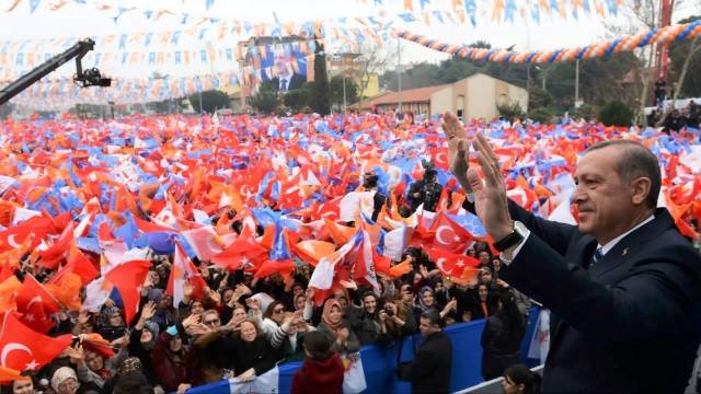 Hastanelerdeki taşeron işçilere 'AKP kongresine katılın' baskısı