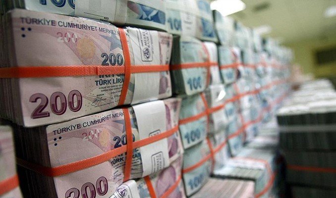 Hazine 1.5 milyar lira borçlandı