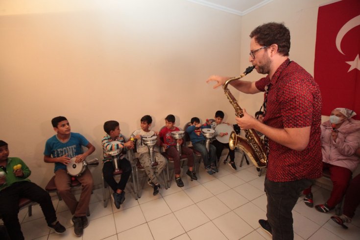 Hollandalı Grup Koffie'den Roman çocuklara müzik atölyesi