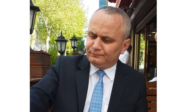 İlahiyatçı Cemil Kılıç: Dinde güncellemenin sebebi, muhafazakâr gençlerin dinden soğuması İlahiyatçı Cemil Kılıç: Dinde güncellemenin sebebi, muhafazakâr gençlerin dinden soğuması