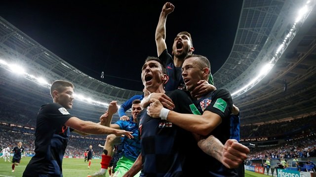 İngiltere'yi 2-1 yenerek finale yükselen Hırvatistan, Fransa'nın rakibi oldu İngiltere'yi 2-1 yenerek finale yükselen Hırvatistan, Fransa'nın rakibi oldu