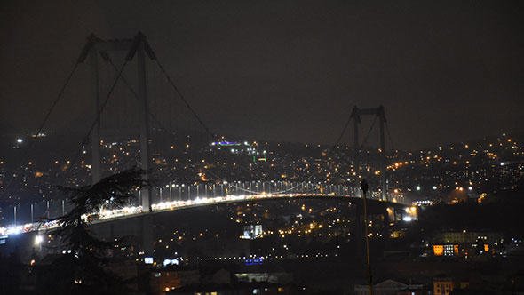 İstanbul karanlığa büründü