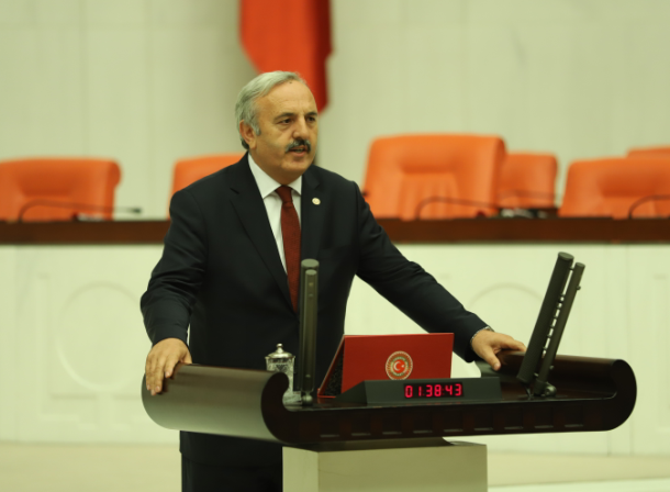 İYİ Partili Yaşar: Büyüyen ve istikrar içinde olan bir Türkiye yok!