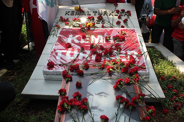 Kemal Türkler katledilişinin 38'inci yılında mezarı başında anıldı