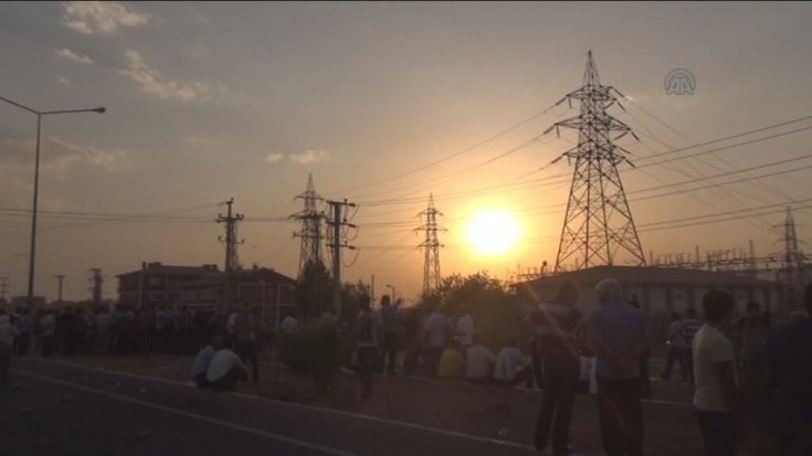 Mardin'de 10 gündür elektrik verilmeyen köy sakinleri: 10 km ötedeki kuyudan su taşıyoruz