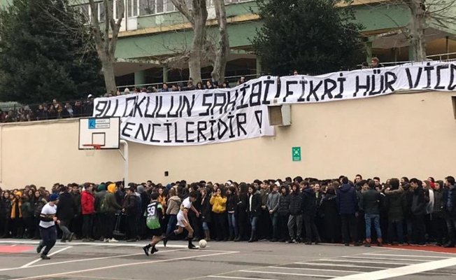 'MEB cihatçı yapılara okulların kapısını sonuna kadar açıyor'