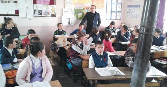 MEB'den köy okulları itirafı: 4. sınıfa gittiği halde okuma yazma bilmeyenler var
