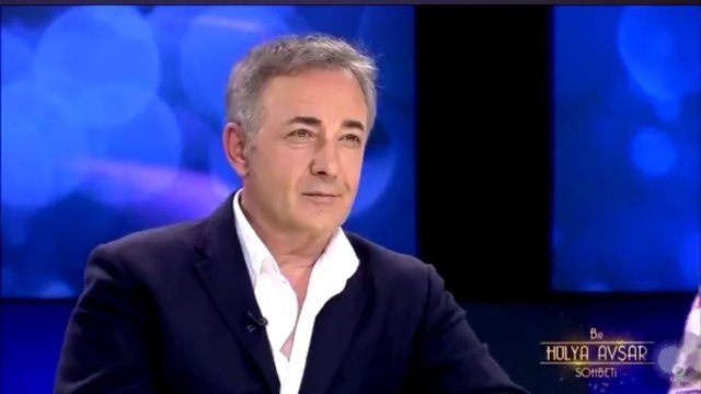 Mehmet Aslantuğ'un Hülya Avşar'ın sözlerine yanıtı sosyal medyada gündem oldu Mehmet Aslantuğ'un Hülya Avşar'ın sözlerine yanıtı sosyal medyada gündem oldu