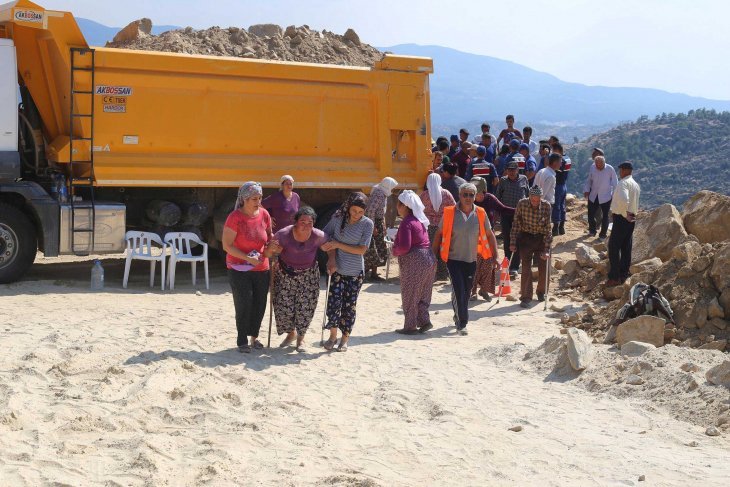 Muğla'da maden ocağında üzerine kaya parçası düşen işçi hayatını kaybetti