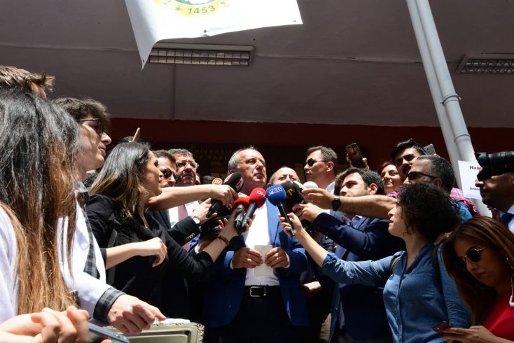 Muharrem İnce Cerrahpaşa Tıp Fakültesi'ni ziyaret etti: Üniversiteler yüksek lise gibi oldu. Bilim insanları susarsa Türkiye susar